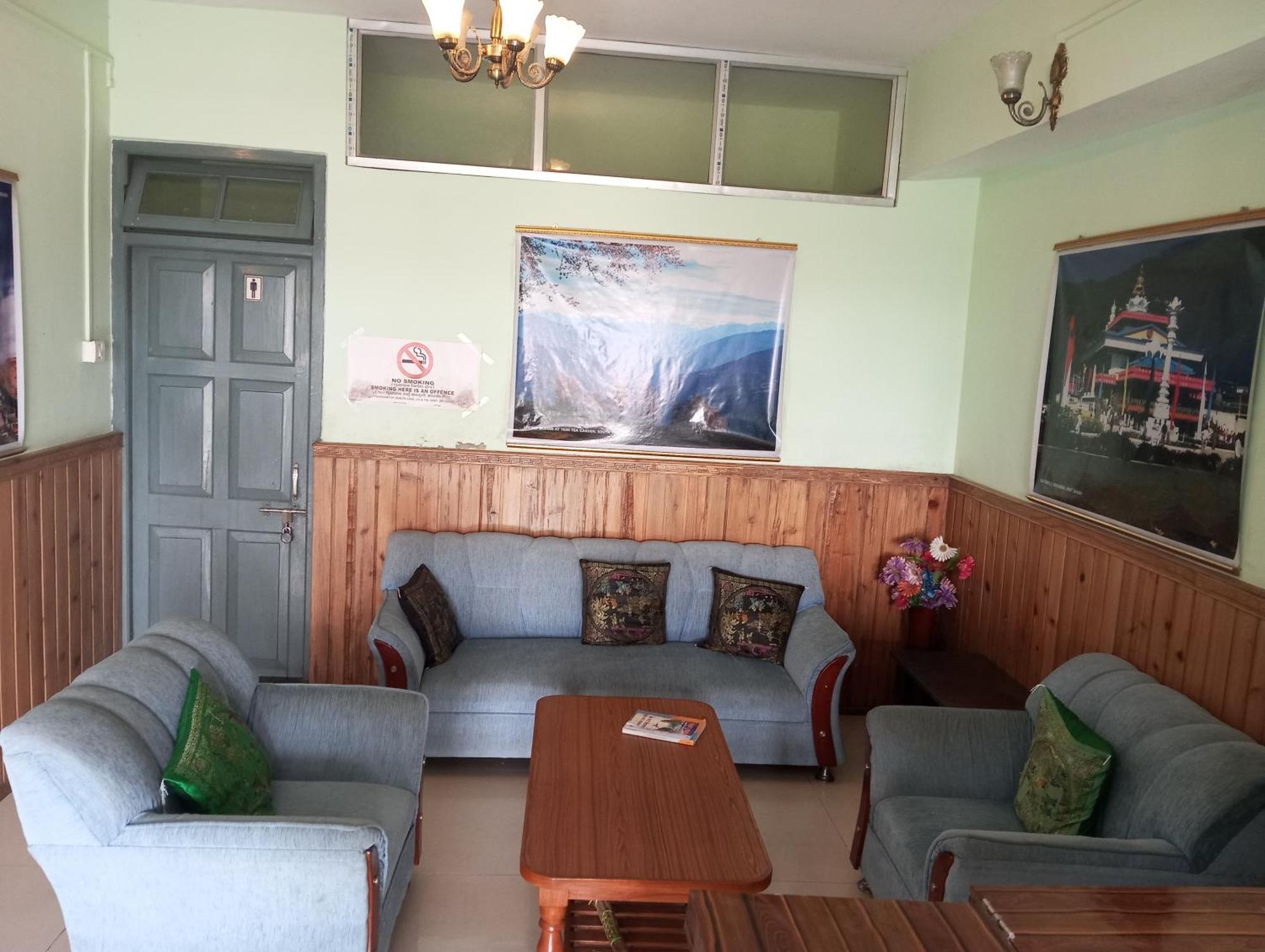 Hotel Lhasa Гангток Екстериор снимка